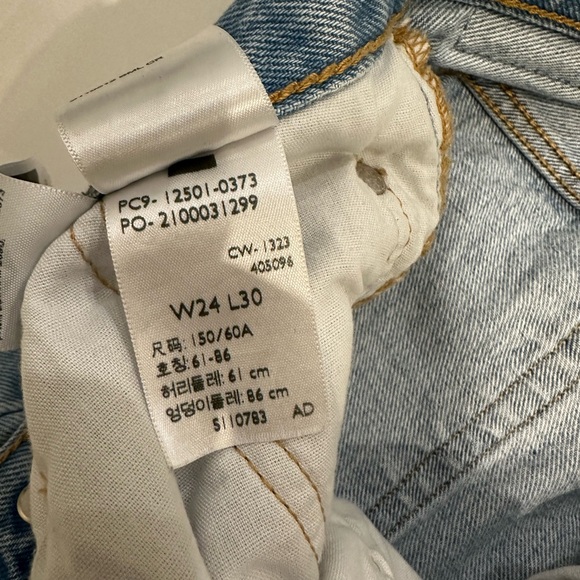 Levi's 501 Original Fit - Picture 3 of 10